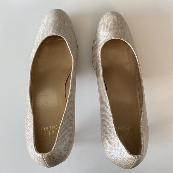 Stuart Weitzman Gold metallic pumps w/ wooden heel - Picture 2 of 4